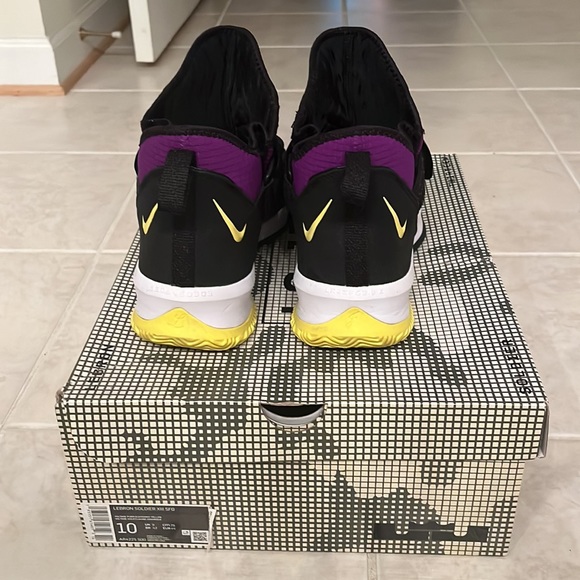only been worn twice, basically brand new